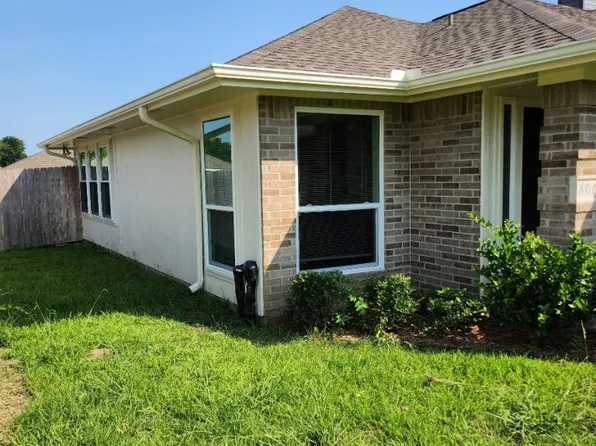 606 Harvest Dr, College Station, TX 77845