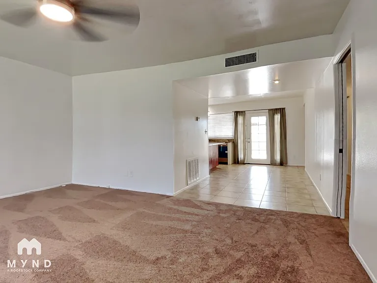 5823 N 81st St — Photo 5