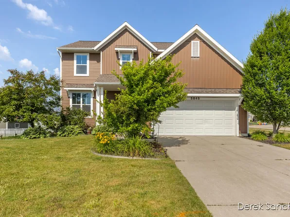 5845 Nile Dr SW, Wyoming, MI 49418