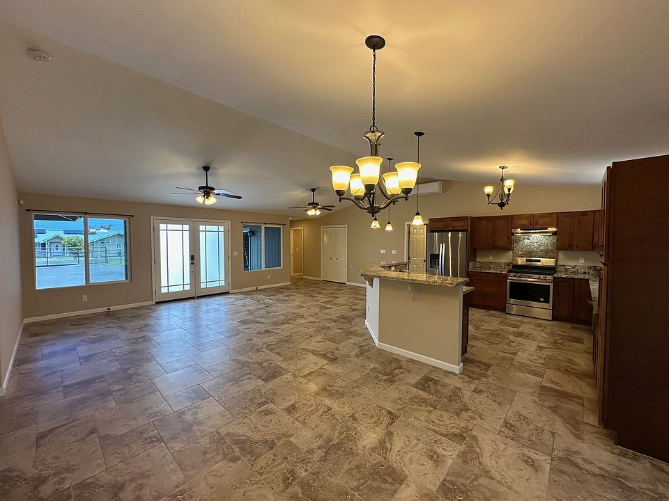 2nd image of 16-1370 Pohaku Cir