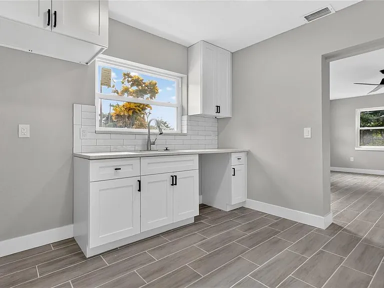 2612 Roxbury Rd — Photo 5