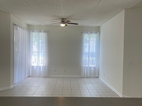 5th image of 1300 Royal Troon Ln #1300
