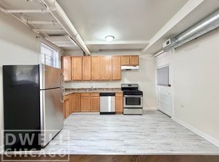 3300 N Lakewood Ave #G, Chicago, IL 60657