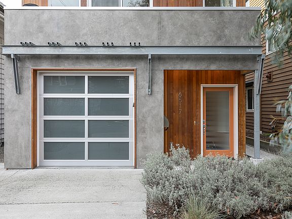 3rd image of 6517 25th Ave NE