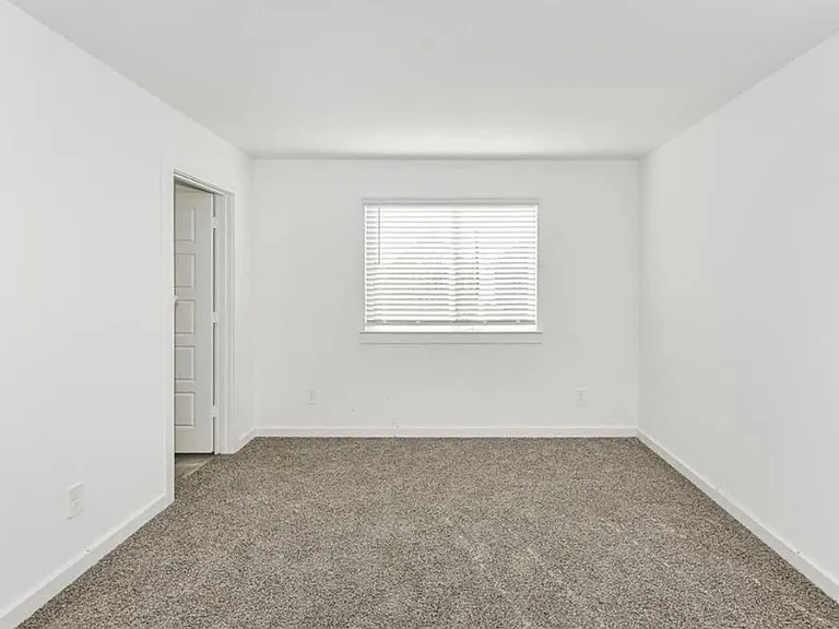 12323 Brandenburg Gate Dr — Photo 3