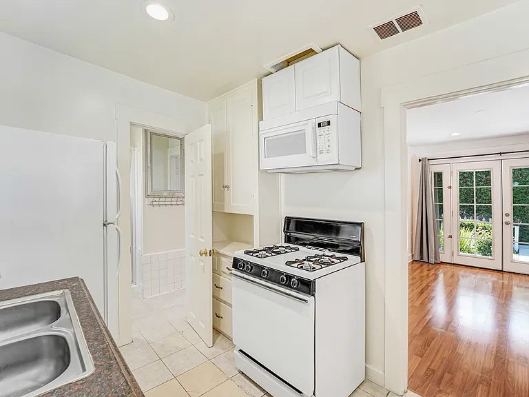 24328 Walnut St #1 — Photo 9