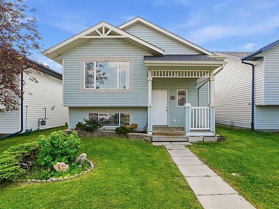 3rd image of 22 E Lanterman Close