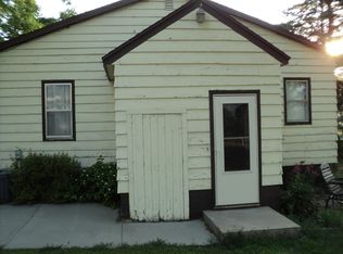 400 Willow Dr, Alexandria, MN 56308