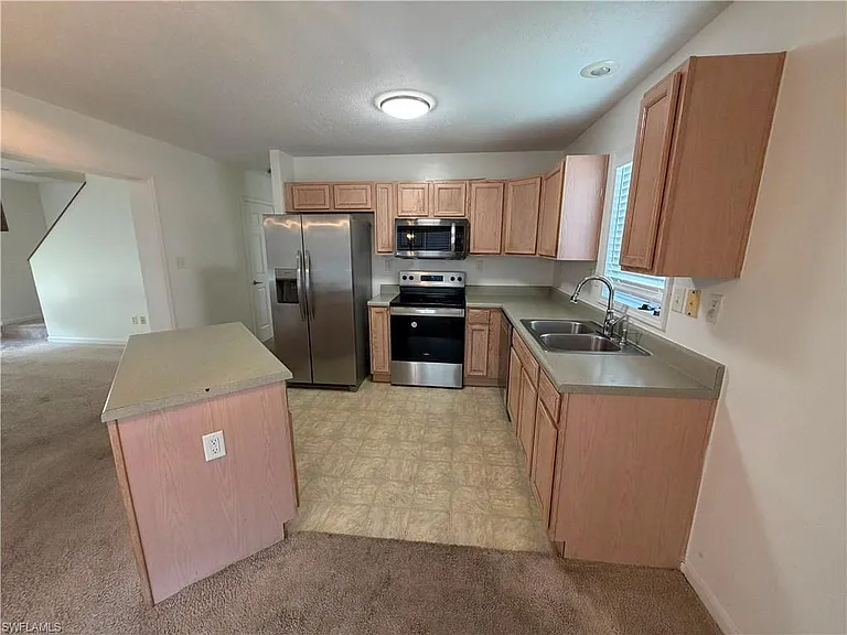 250 Leawood Cir — Photo 9