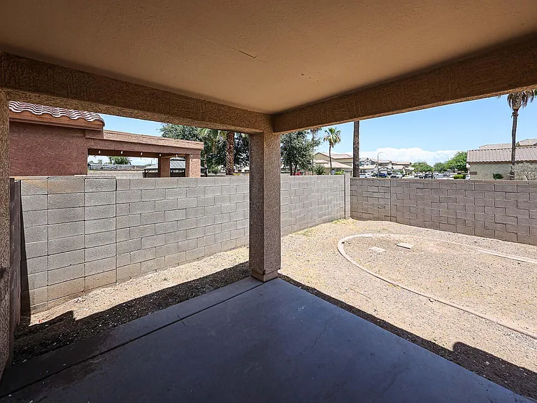 6307 S 69th Gln — Photo 32