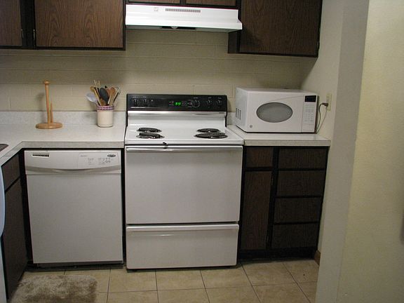 2nd image of 2106 E Kan Blvd