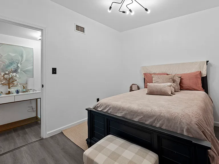 228 Sunset Dr — Photo 7
