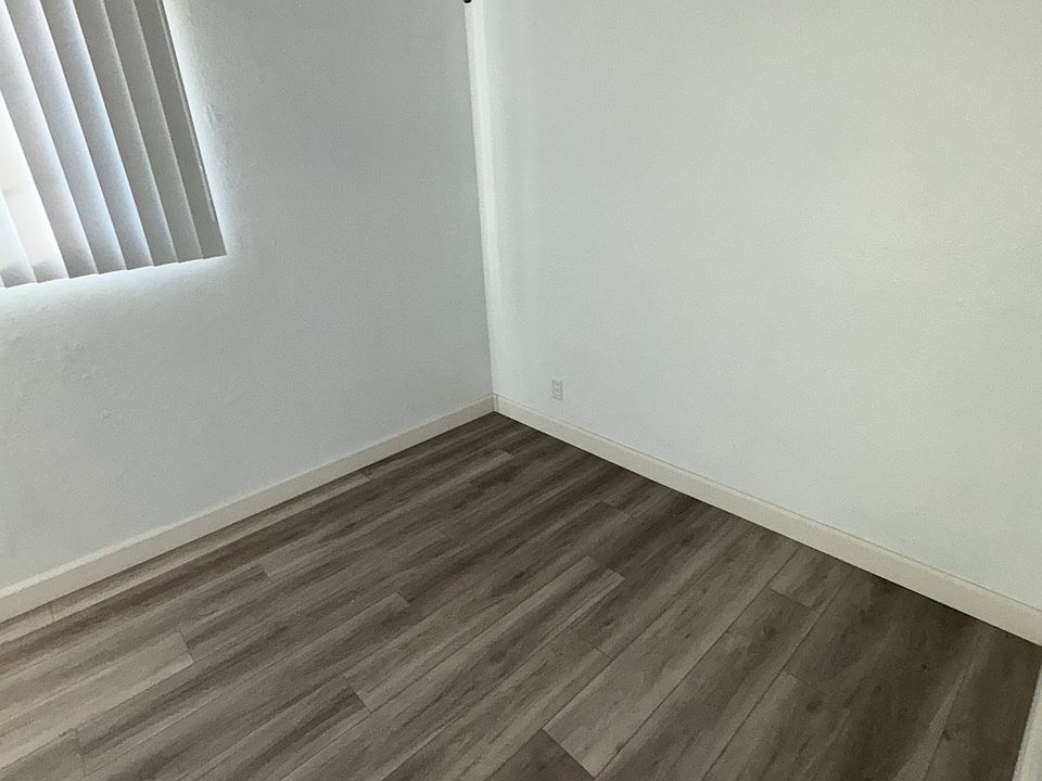 1st image of 878 Pennsylvania Ave APT 12