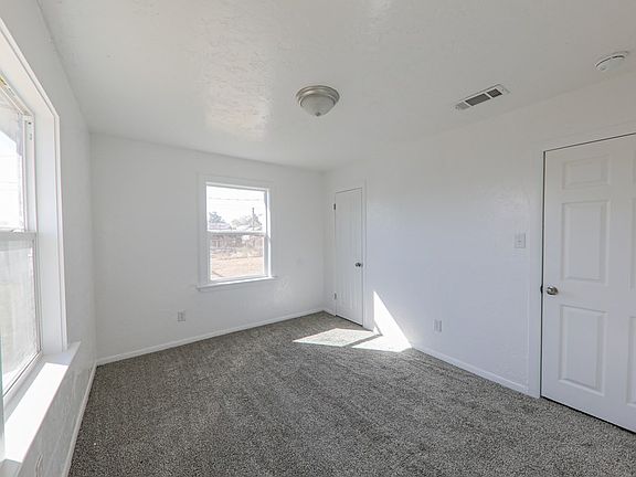 3rd image of 6709 N Dixie Blvd