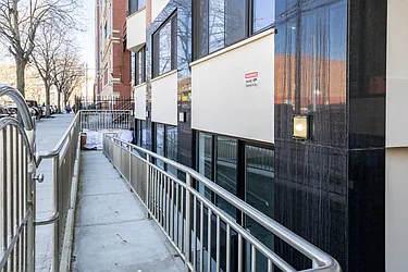 Sold by Lin Pan Realty Group LLC