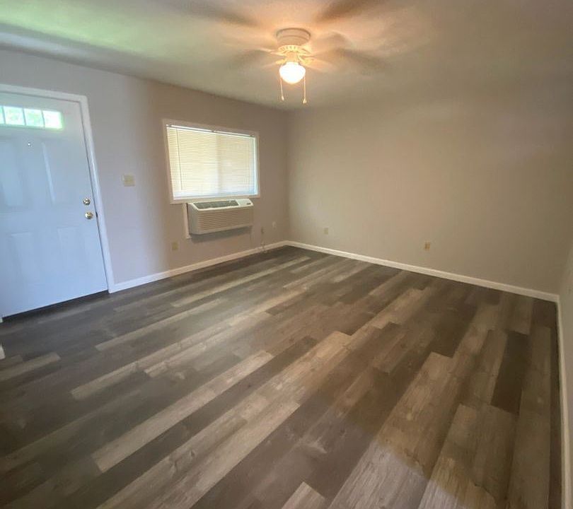 1st image of 292 Finch St #C