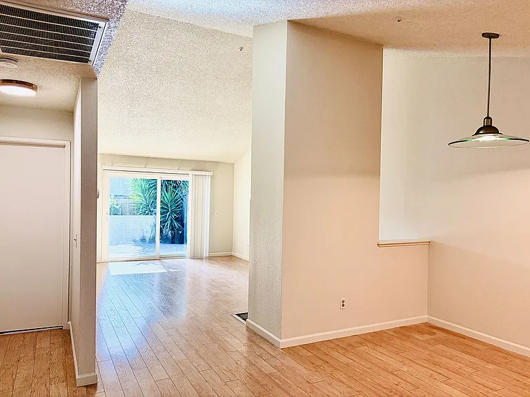 1211 Capri Way #3 — Photo 35