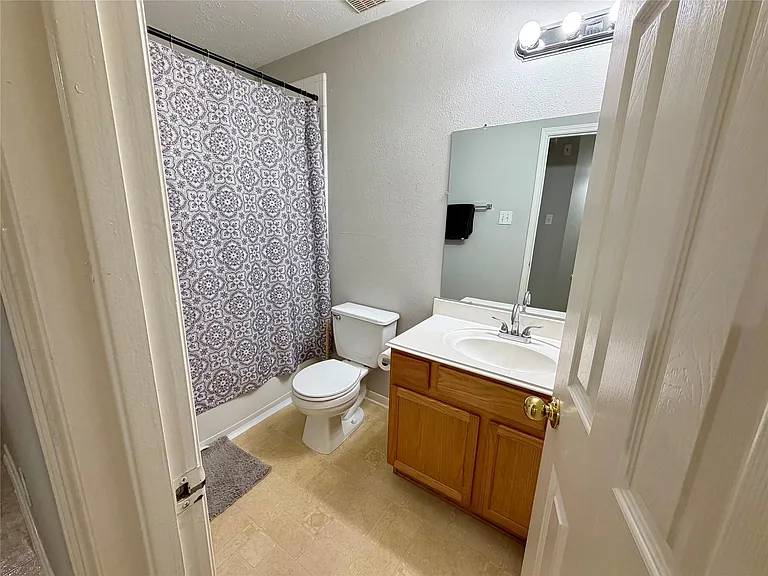 6306 Wellington Meadows Dr — Photo 16