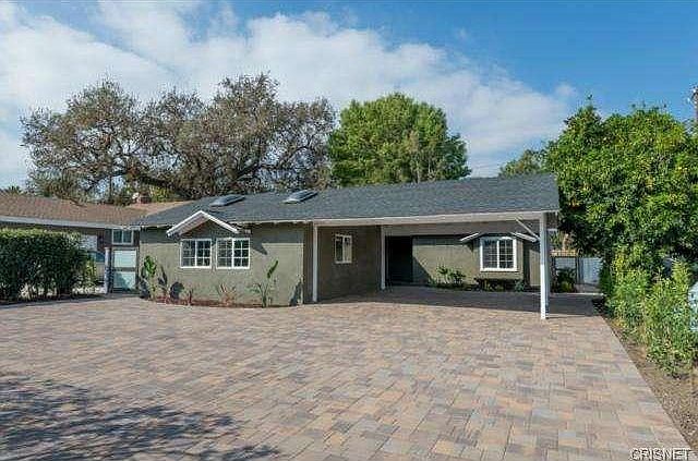 1st image of 23049 Leonora Dr