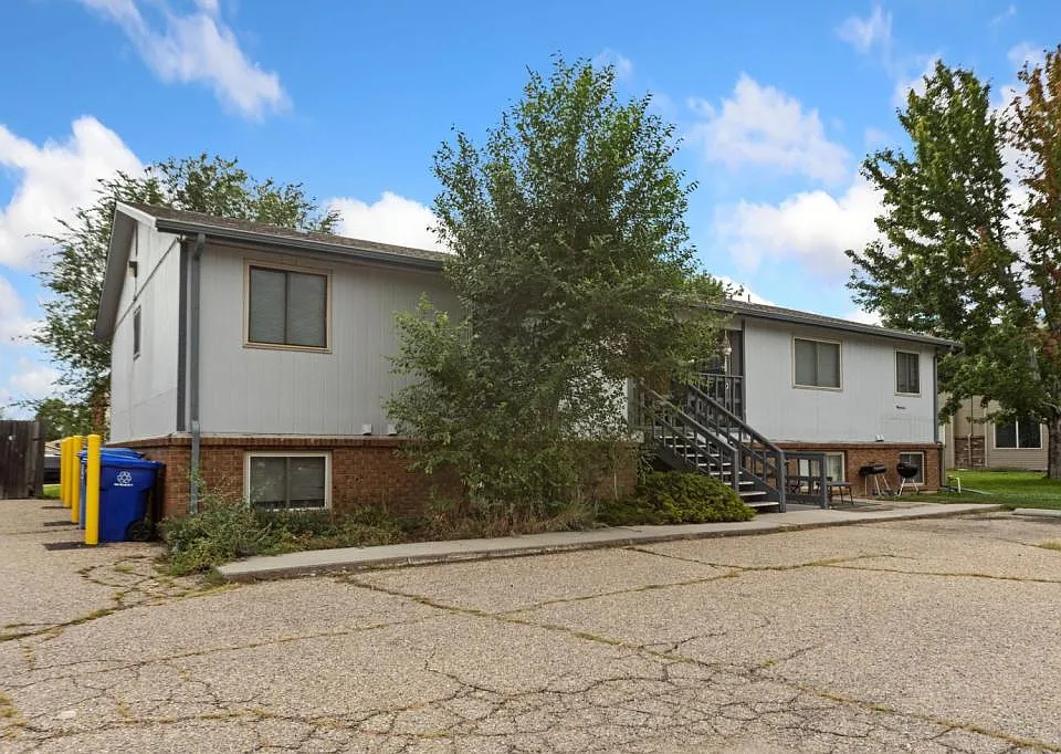 1804 Lily Pl