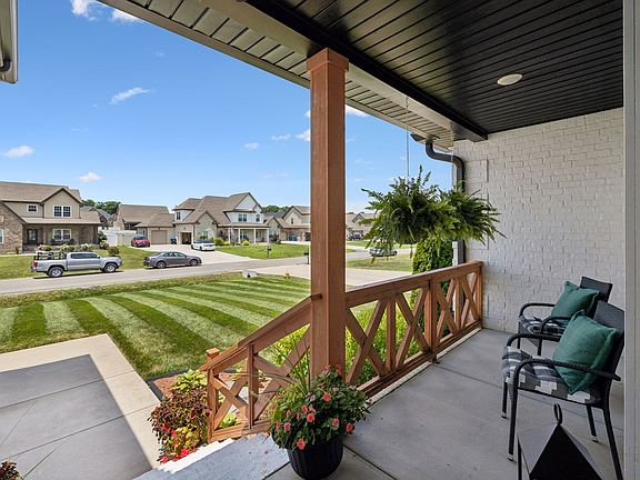 5th image of 7763 Brenda Ln