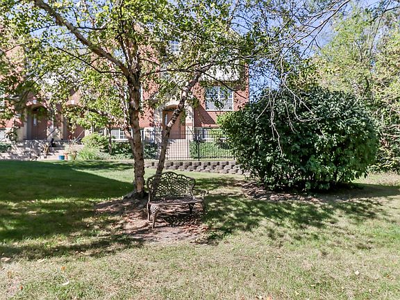 2nd image of 219 Riverfront Dr #219