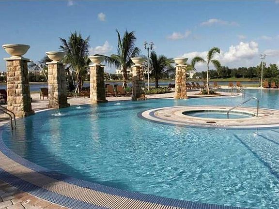 Pool & Lake View