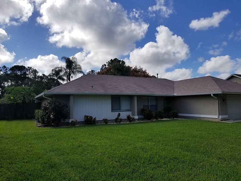 1st image of 437 Lakeshore Dr
