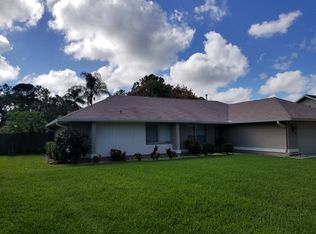 437 Lakeshore Dr, Lake Mary, FL 32746