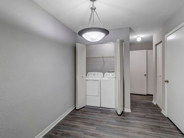 1717 County Road 220 APT 3108