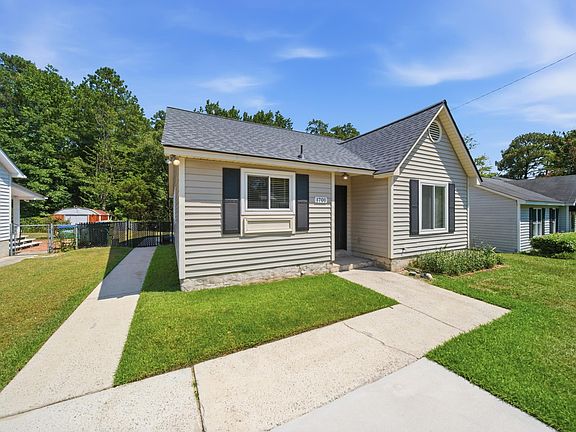 2nd image of 1701 Oak St