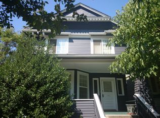 907 16th Ave, Seattle, WA 98122