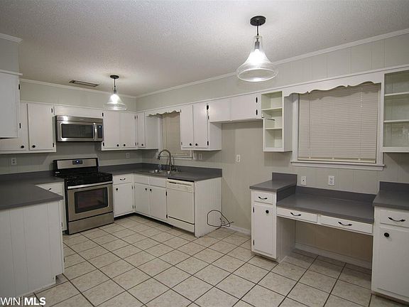 4th image of 6620 Fox Creek Dr S