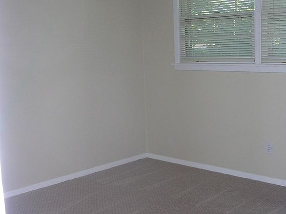 Typical Bedroom w/ceiling fans