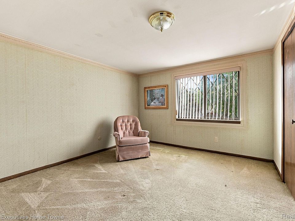 38670 Santa Barbara St, photo 26