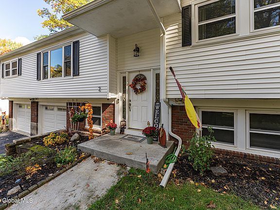3rd image of 2 Belmonte Ln