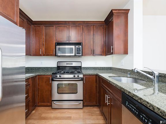 2nd image of 88 Townsend St APT 220