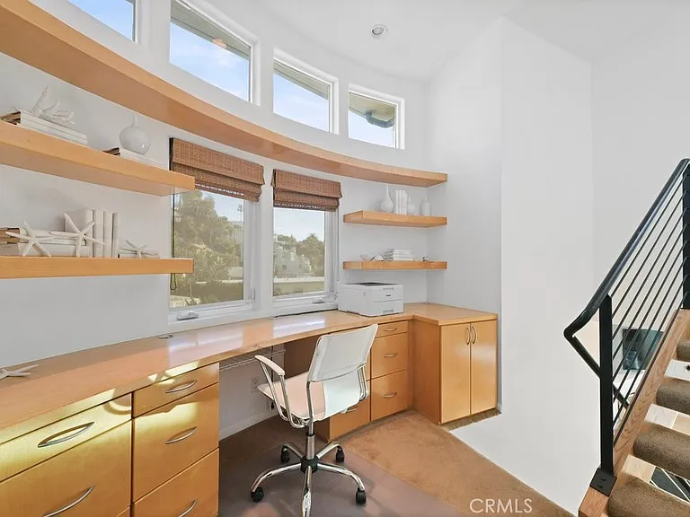 326 Loma Ter — Photo 8