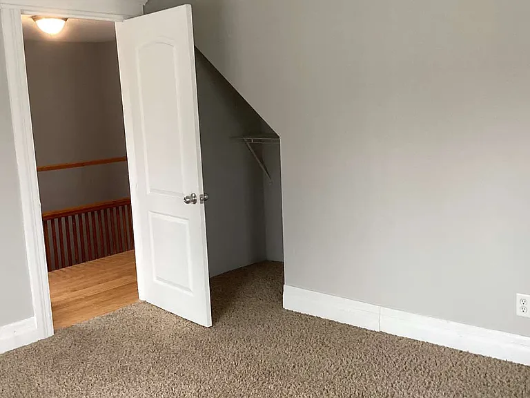 121 Washington St #2 — Photo 8