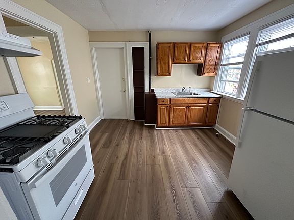 2nd image of 61 Truman St #3A