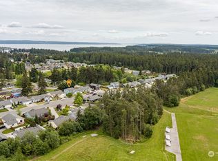 2070 SW Rosario Pl, Oak Harbor, WA
