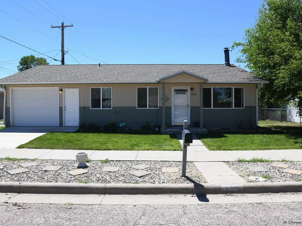 1055 Pine St, Wheatland, WY 82201