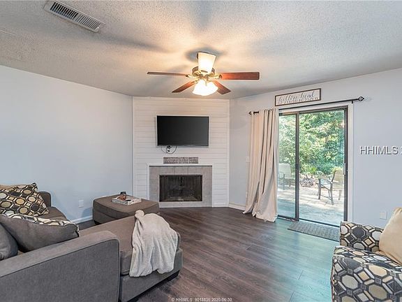 3rd image of 96 Mathews Dr APT 57