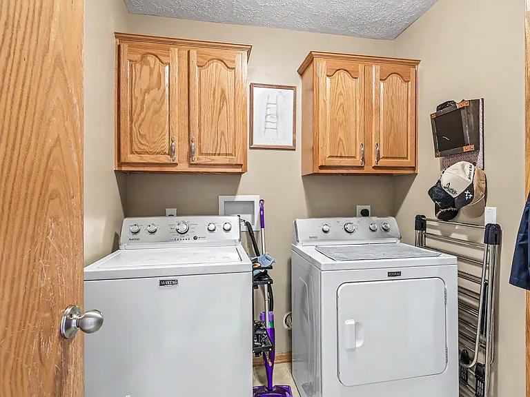 4408 Waterford Ave — Photo 5