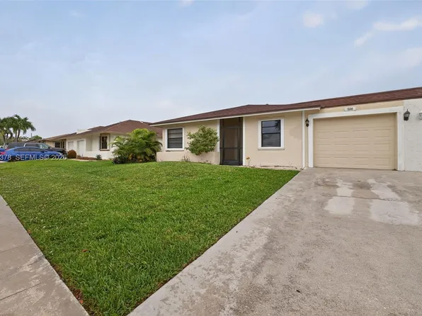 1600 Granfern Ave, West Palm Beach, FL 33415