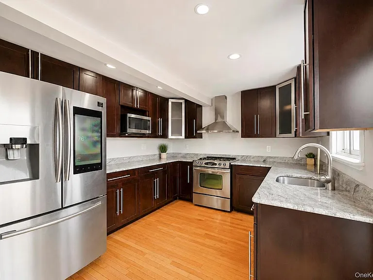 308 Bedell St — Photo 21