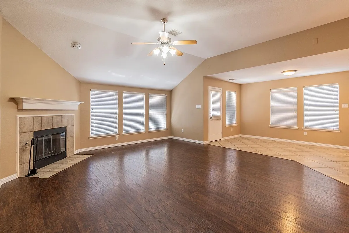 Building Photo - 2017 Lake Highlands Dr
