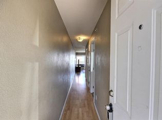 210 Broadway APT 5, Tacoma, WA 98402