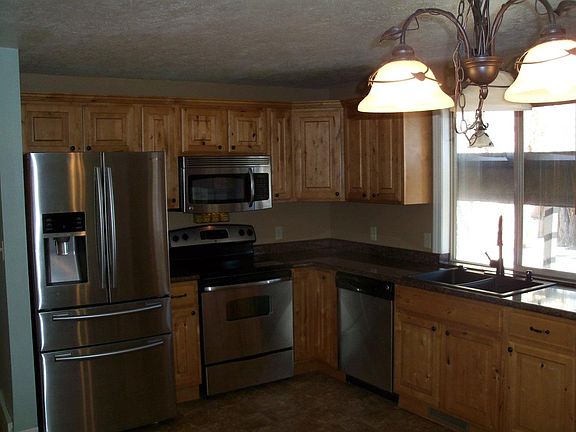 3rd image of 1339 Palisades Way