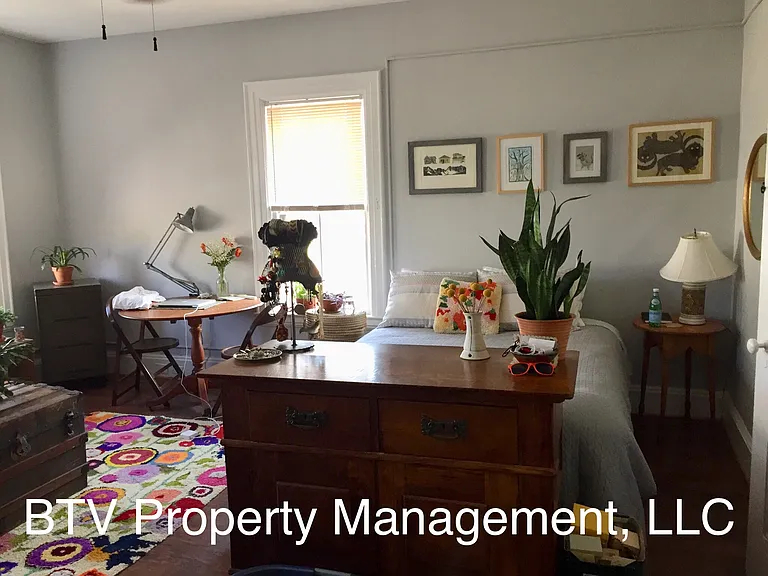 27 N Winooski Ave — Photo 3